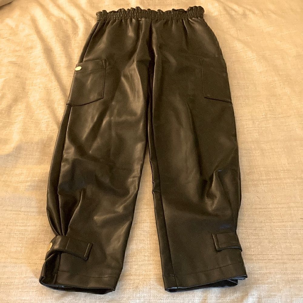Habitual Kids NWOT Girls Amelia Faux Leather Black Parachute Pants. Size 10.